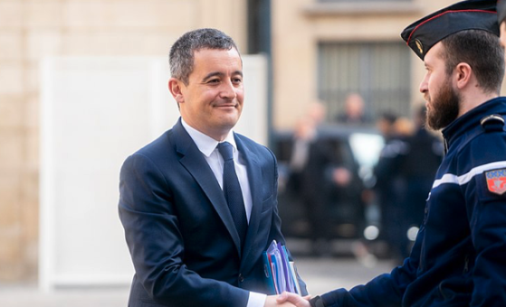 «Prise illégale d’intérêt» : Des avocats portent plainte contre Gérald Darmanin pour son soutien à Nicolas Sarkozy en prison